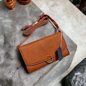 NWT Ring Crossbody Bag w/ built-in Wallet, Cognac- Universal Thread